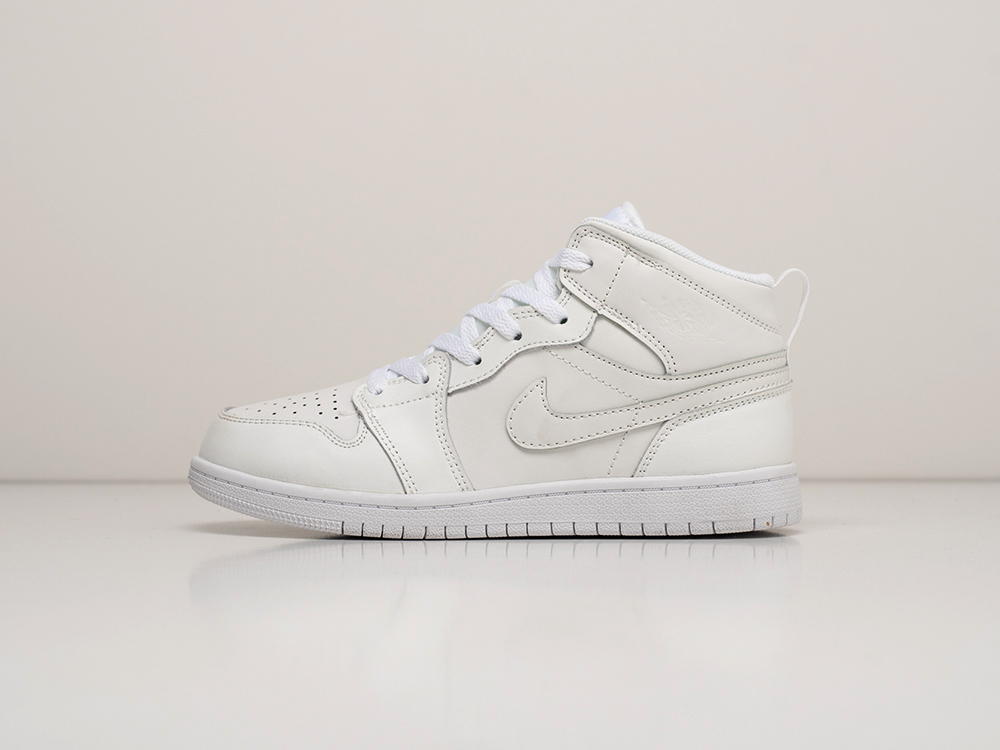 Кроссовки Nike Air Jordan 1 Mid