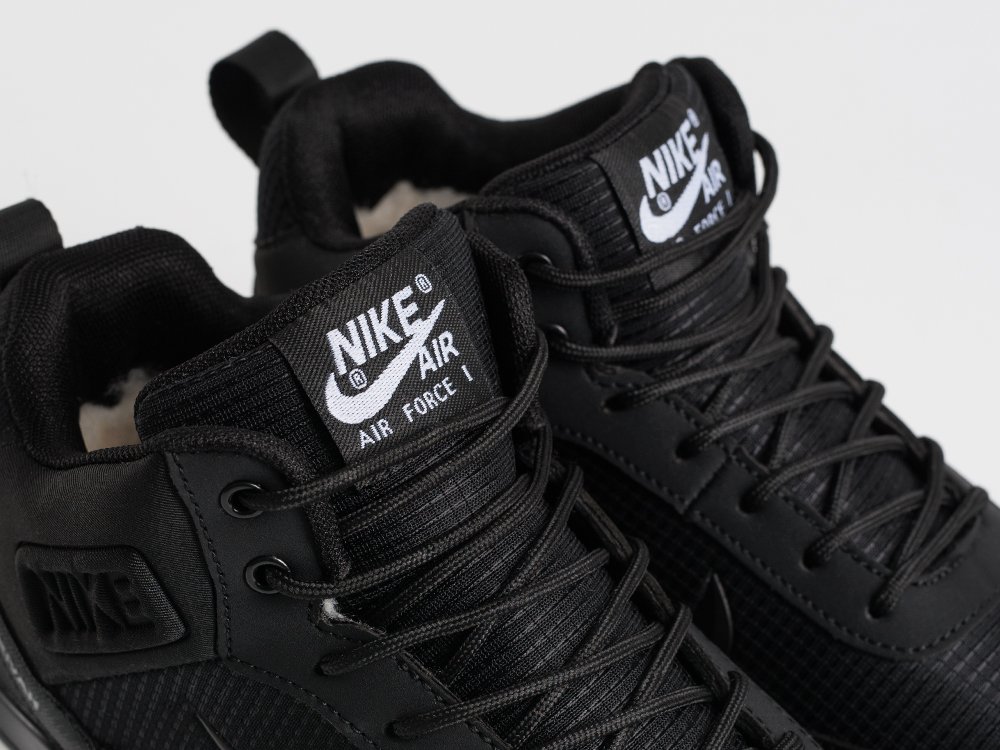 Зимние кроссовки Nike Rivah Mid