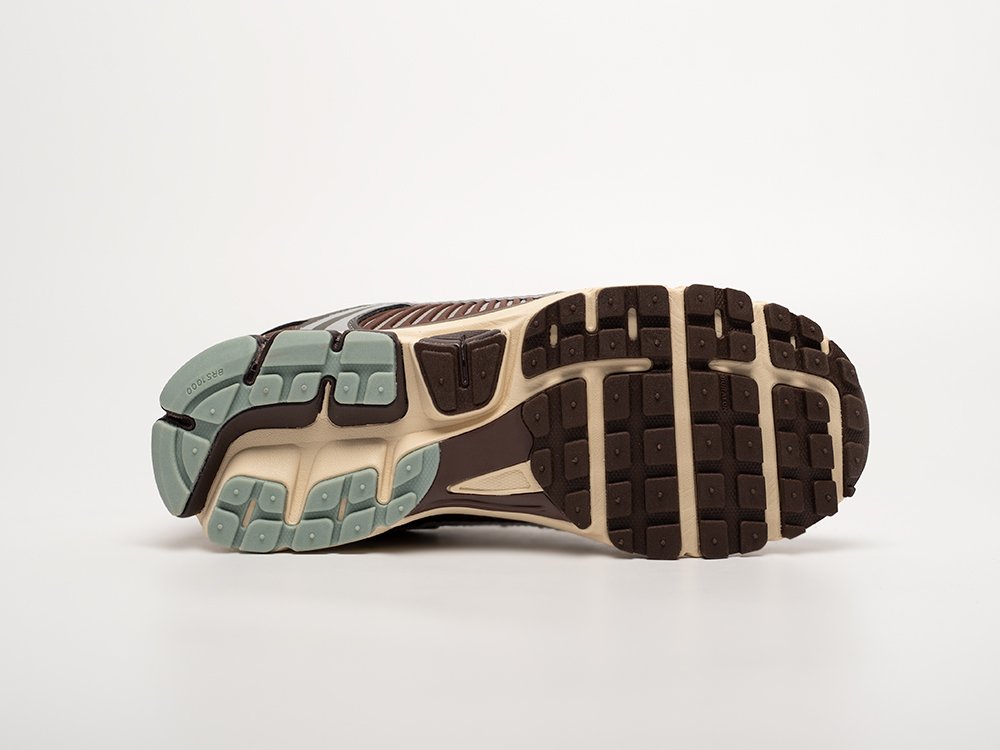 Кроссовки Nike Air Zoom Vomero 5