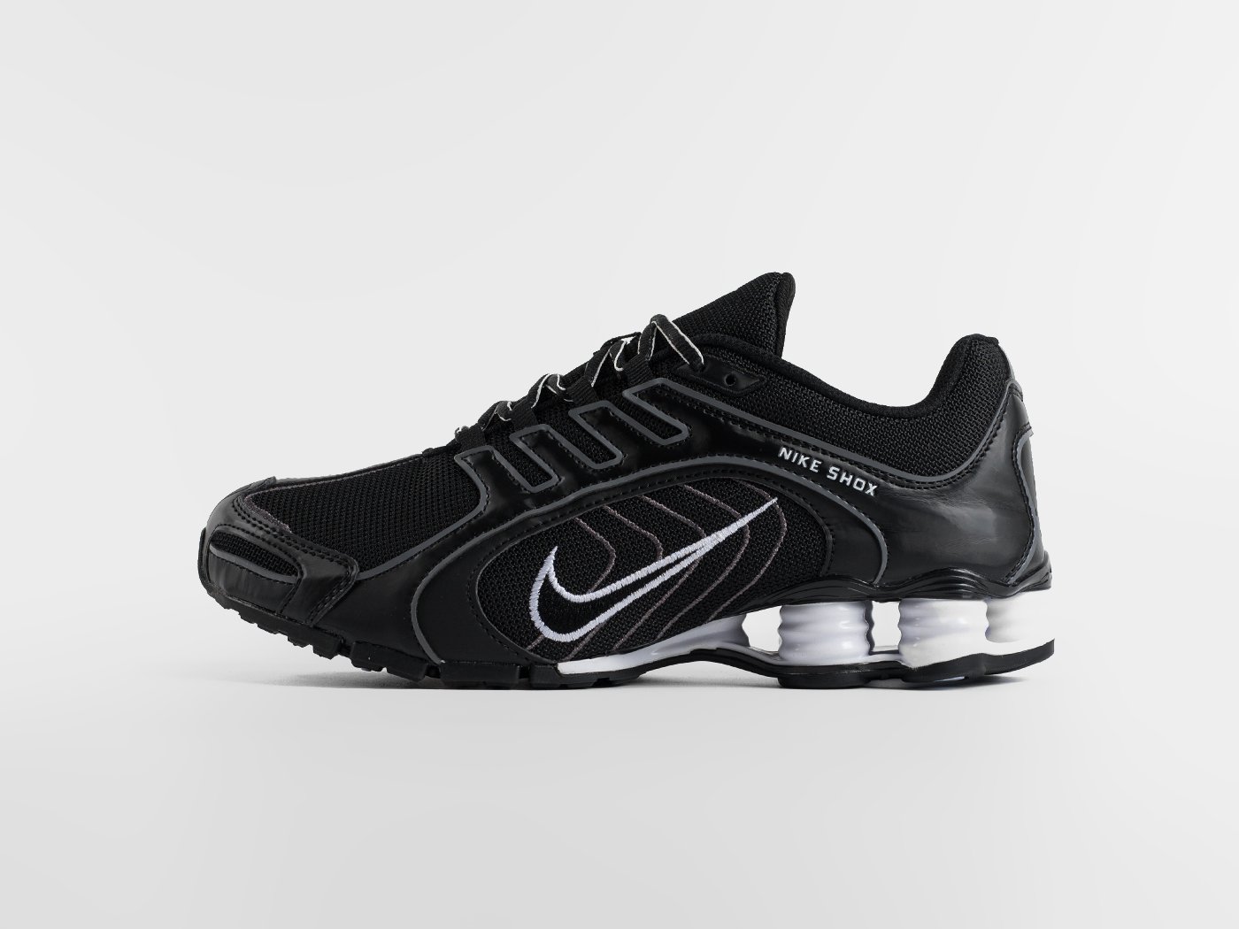 Кроссовки Nike Shox