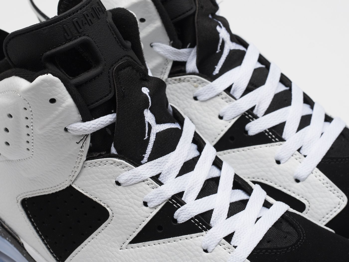 Кроссовки Nike Air Jordan 6
