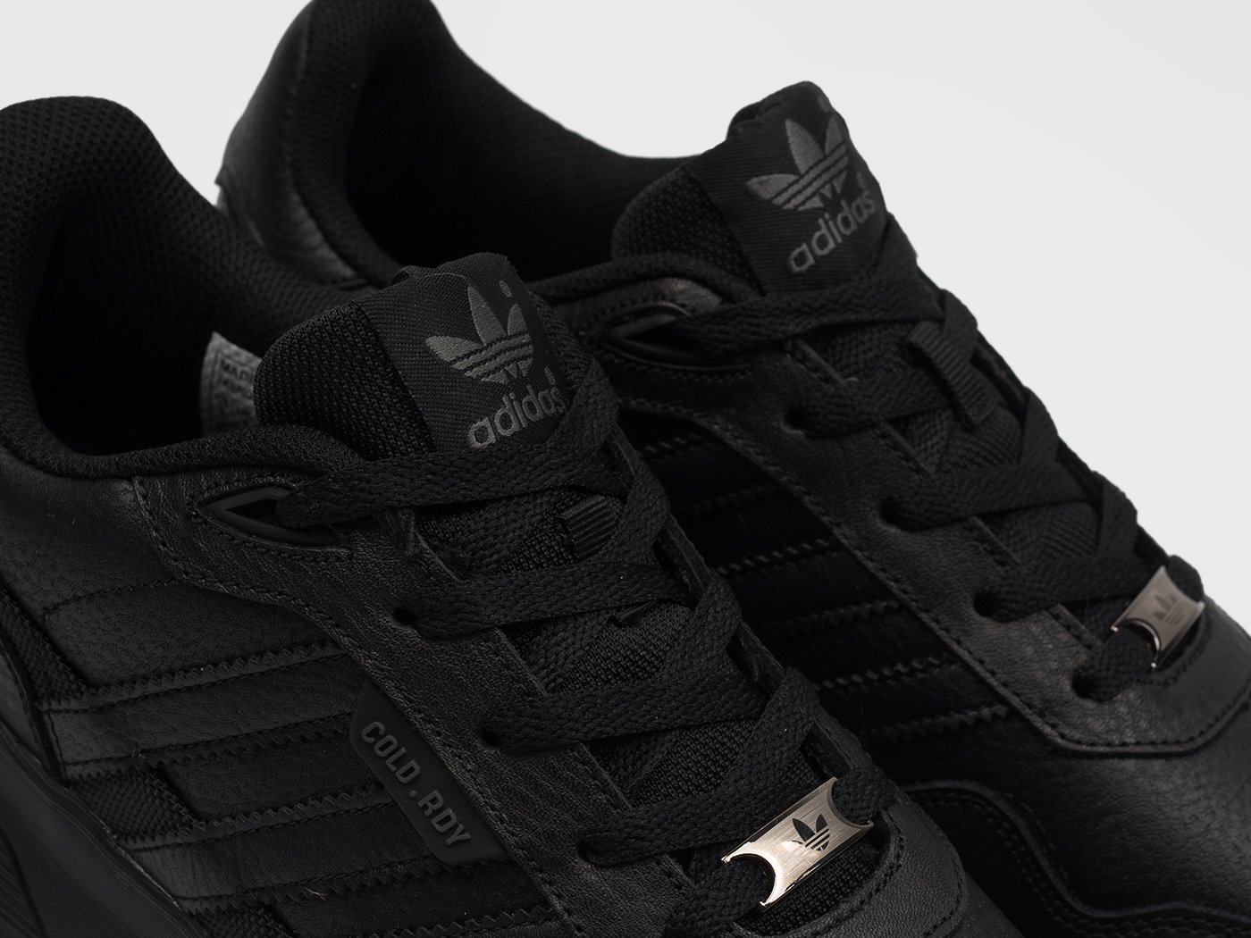 Кроссовки Adidas Retropy F2