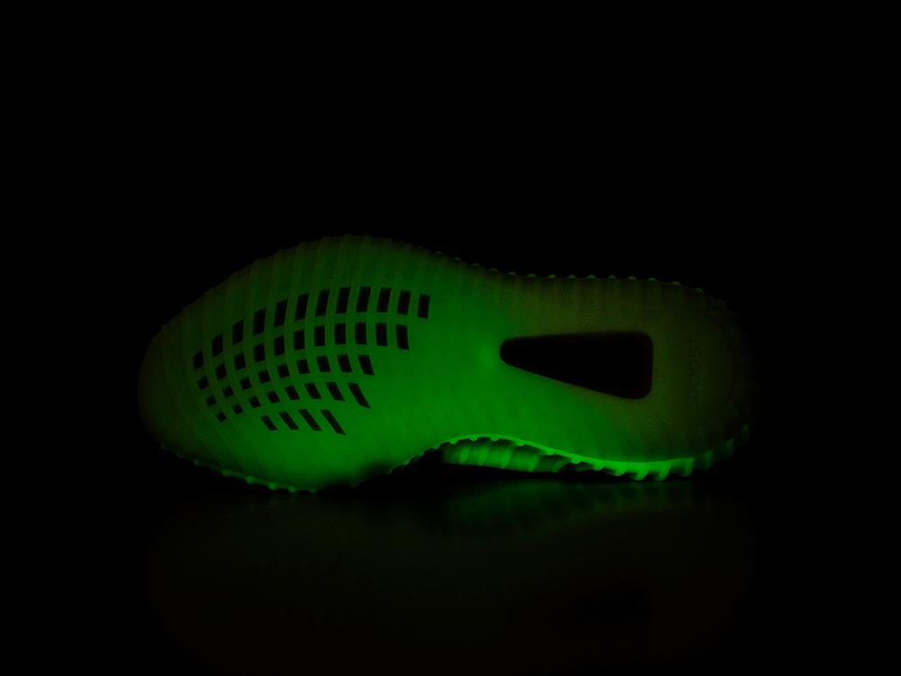 Кроссовки Adidas Yeezy 350 Boost v2