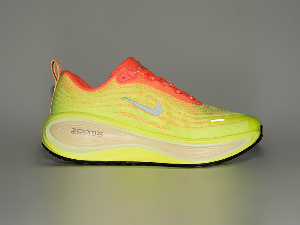 Кроссовки Nike Vomero 18