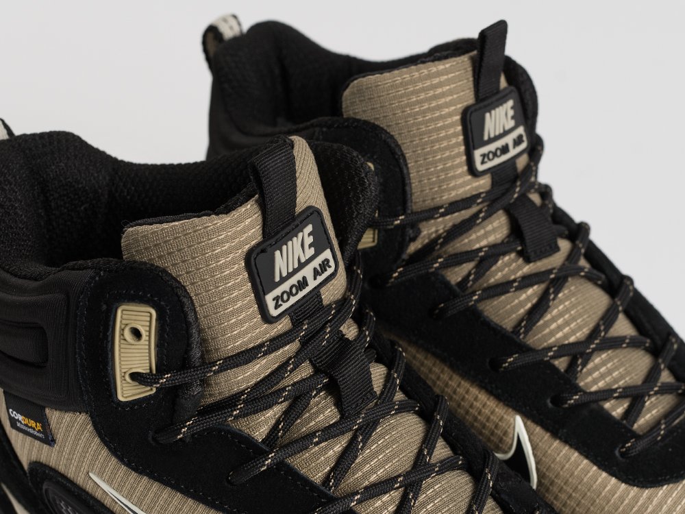Зимние кроссовки Nike Rivah Mid