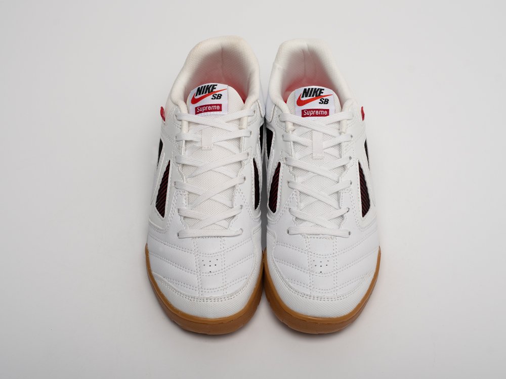 Футбольная обувь Supreme x Nike SB Gato