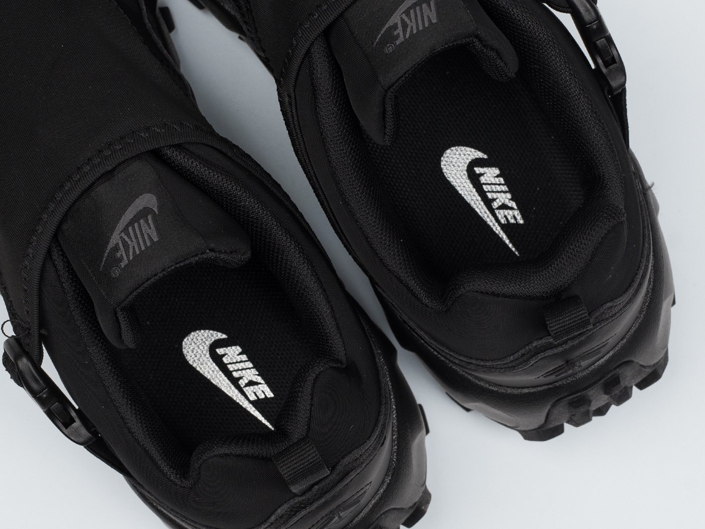 Кроссовки Nike ACG Phassad