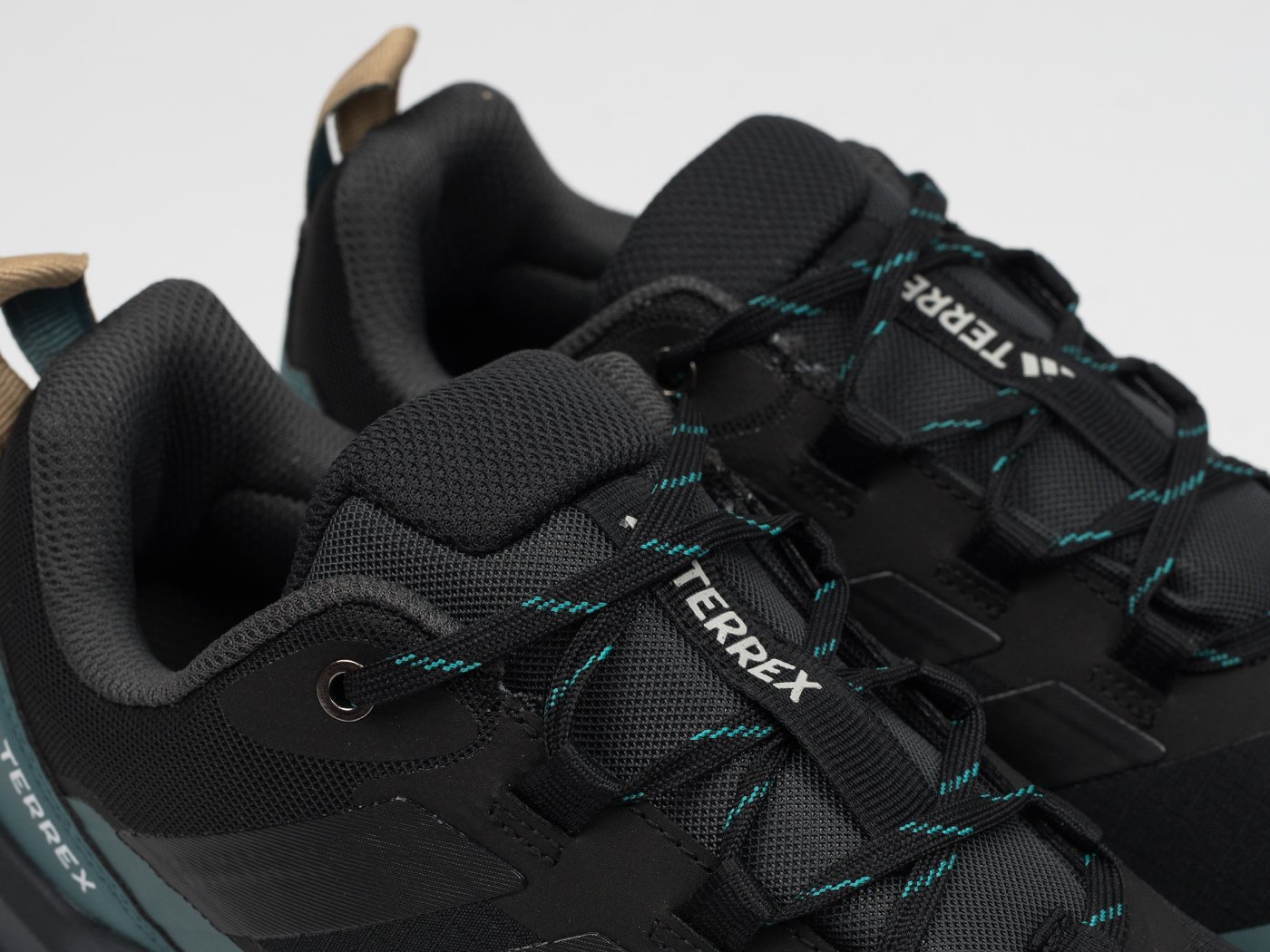 Кроссовки Adidas Terrex Skychaser AX5