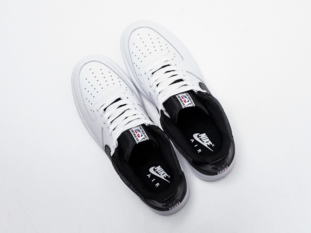 Кроссовки Nike Air Force 1 07 LV8 1