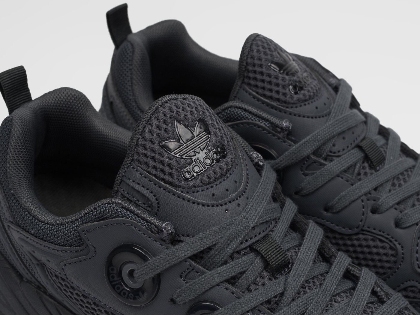 Кроссовки Adidas Astir
