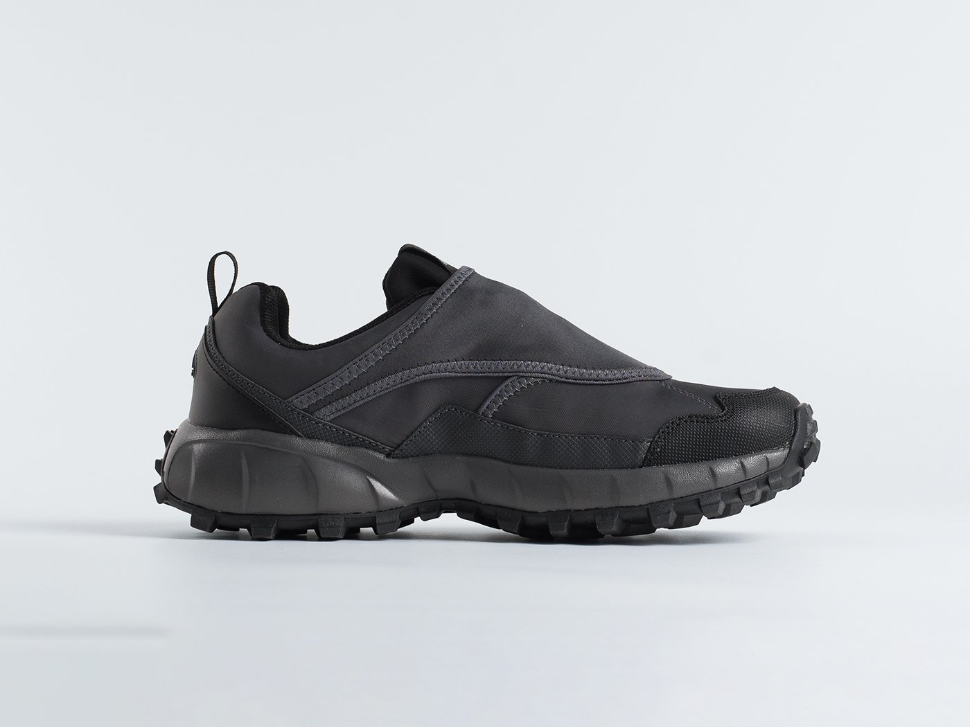 Кроссовки Nike ACG Phassad