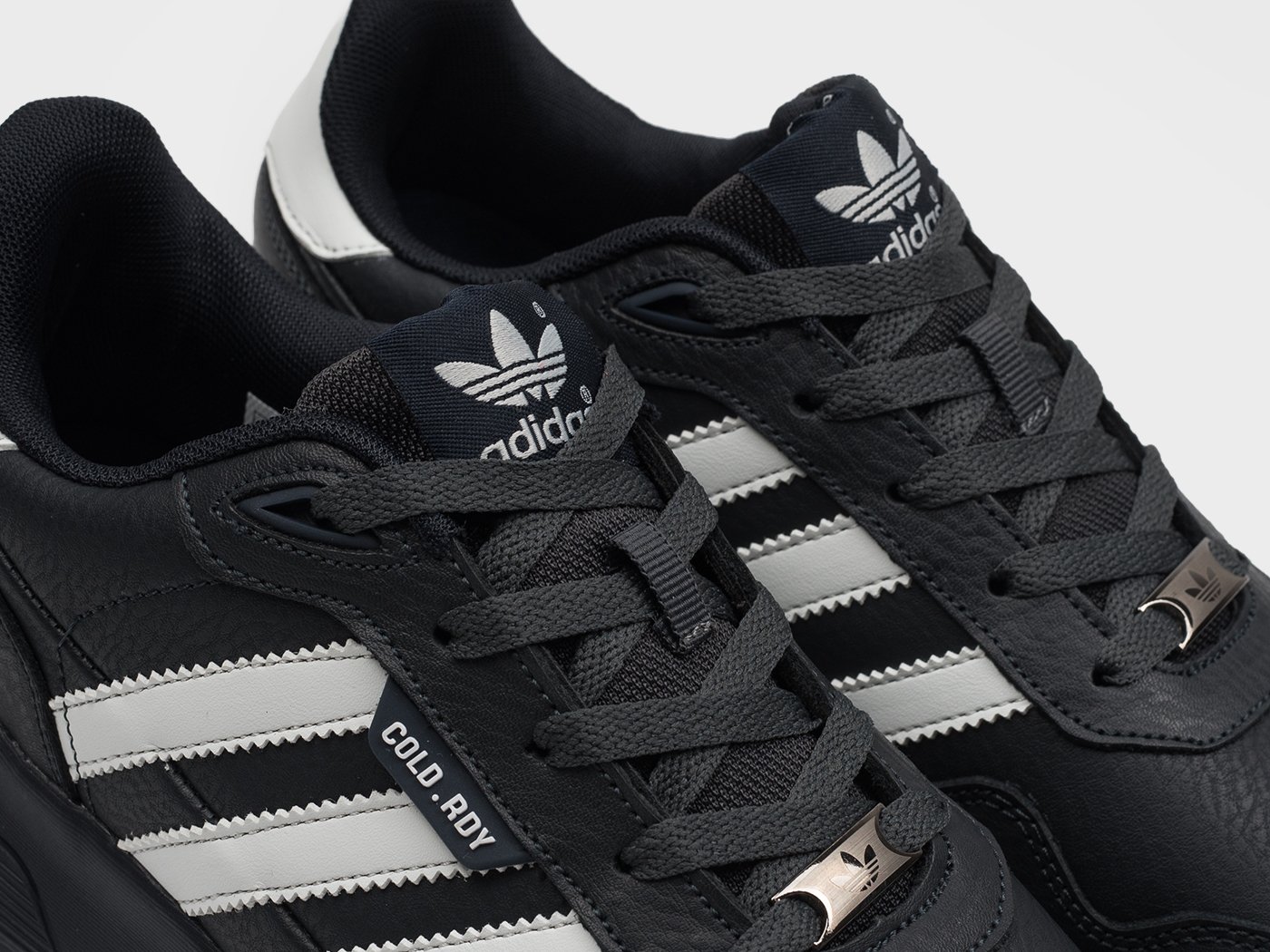 Кроссовки Adidas Retropy F2