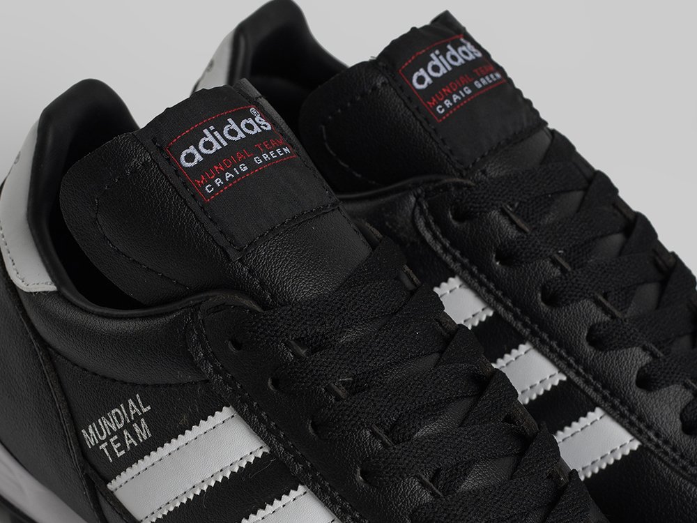 Футбольная обувь Adidas Mundial Team