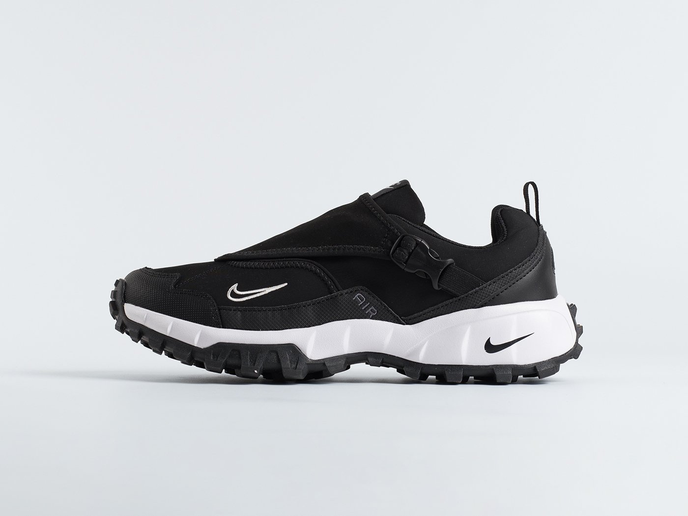 Кроссовки Nike ACG Phassad