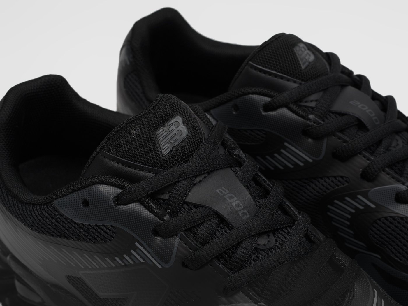 Кроссовки New Balance ABZORB 2000