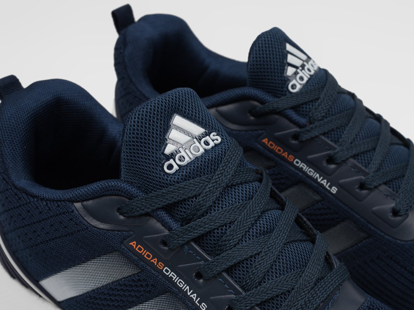 Кроссовки Adidas