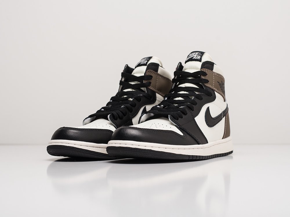 Кроссовки Nike Air Jordan 1 High