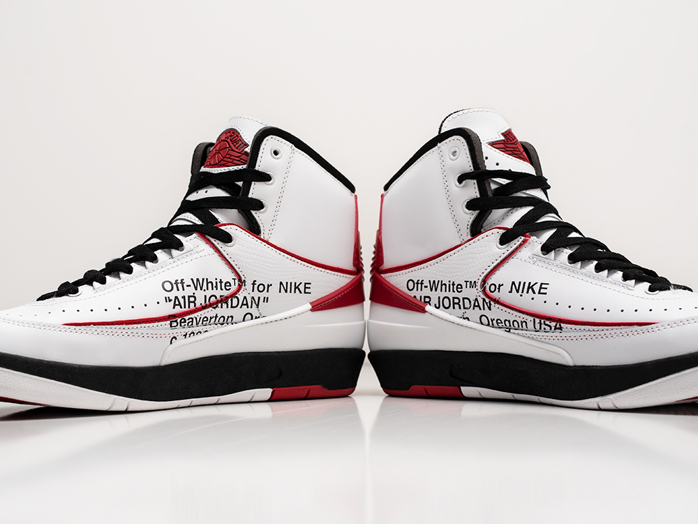 Кроссовки Nike Air Jordan 2