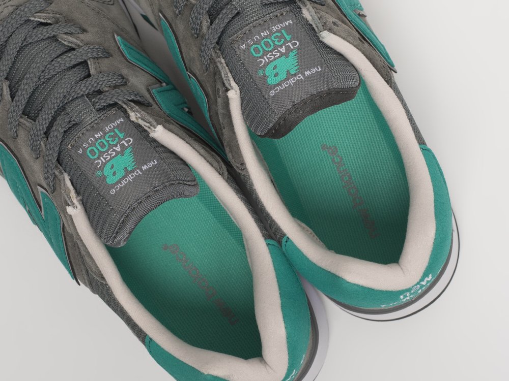 Кроссовки New Balance 1300