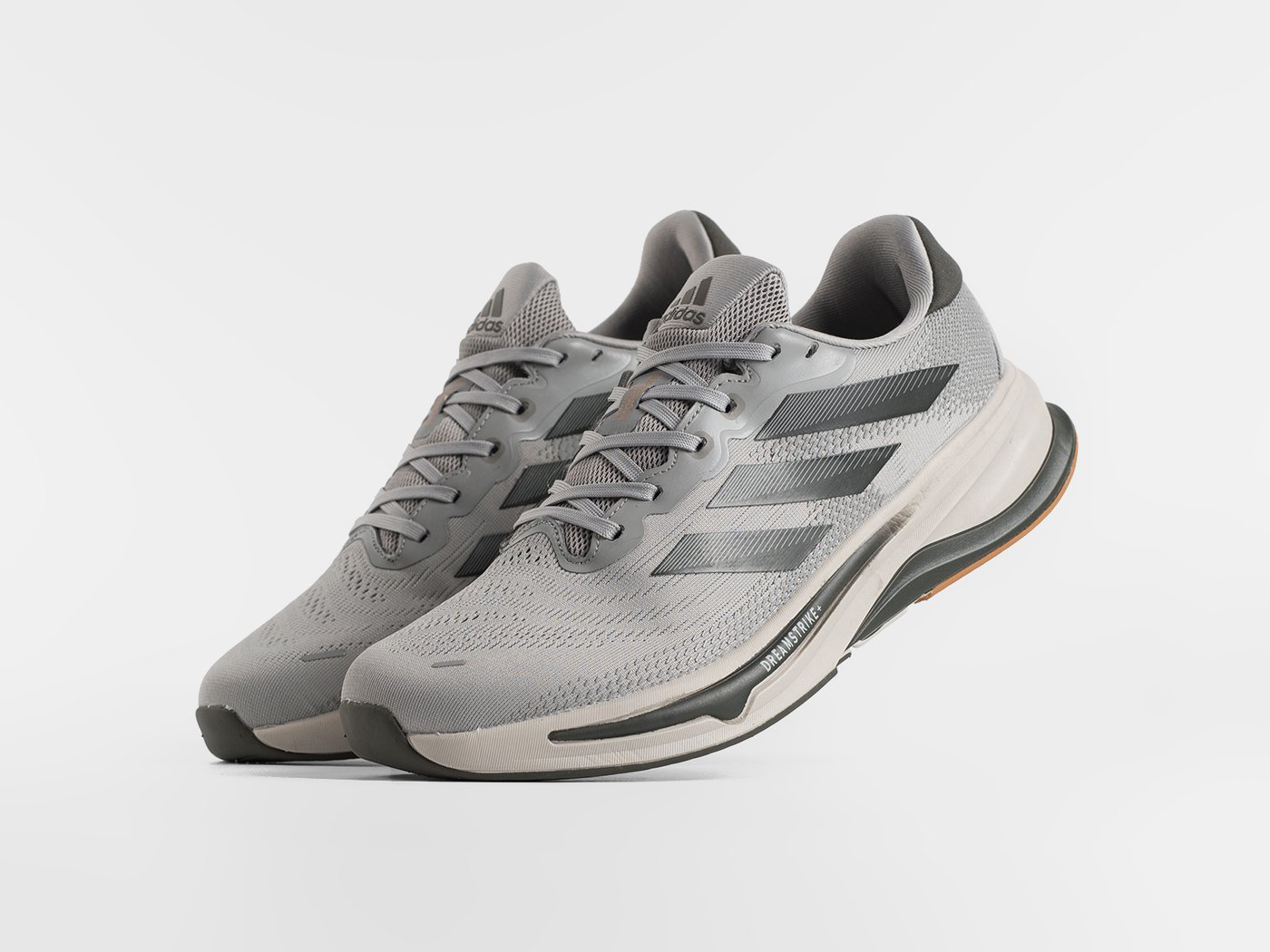 Кроссовки Adidas Supernova Rise