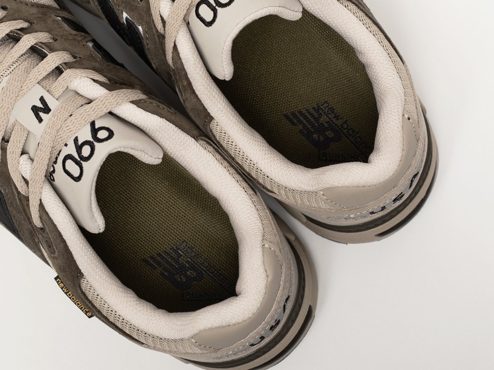 Кроссовки New Balance 990 v2