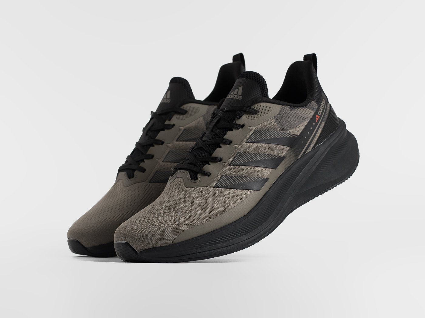 Кроссовки Adidas