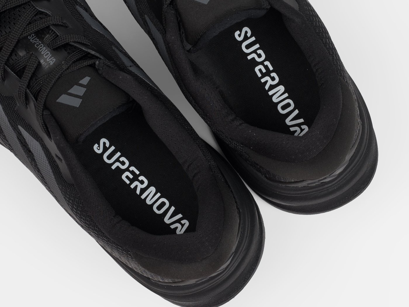 Кроссовки Adidas Supernova Rise