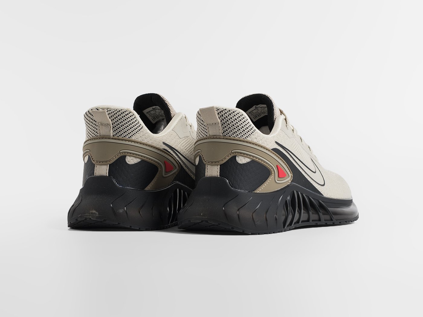Кроссовки Nike