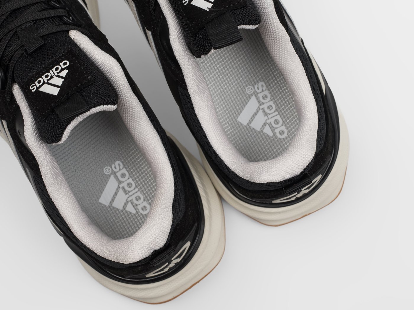 Кроссовки Adidas