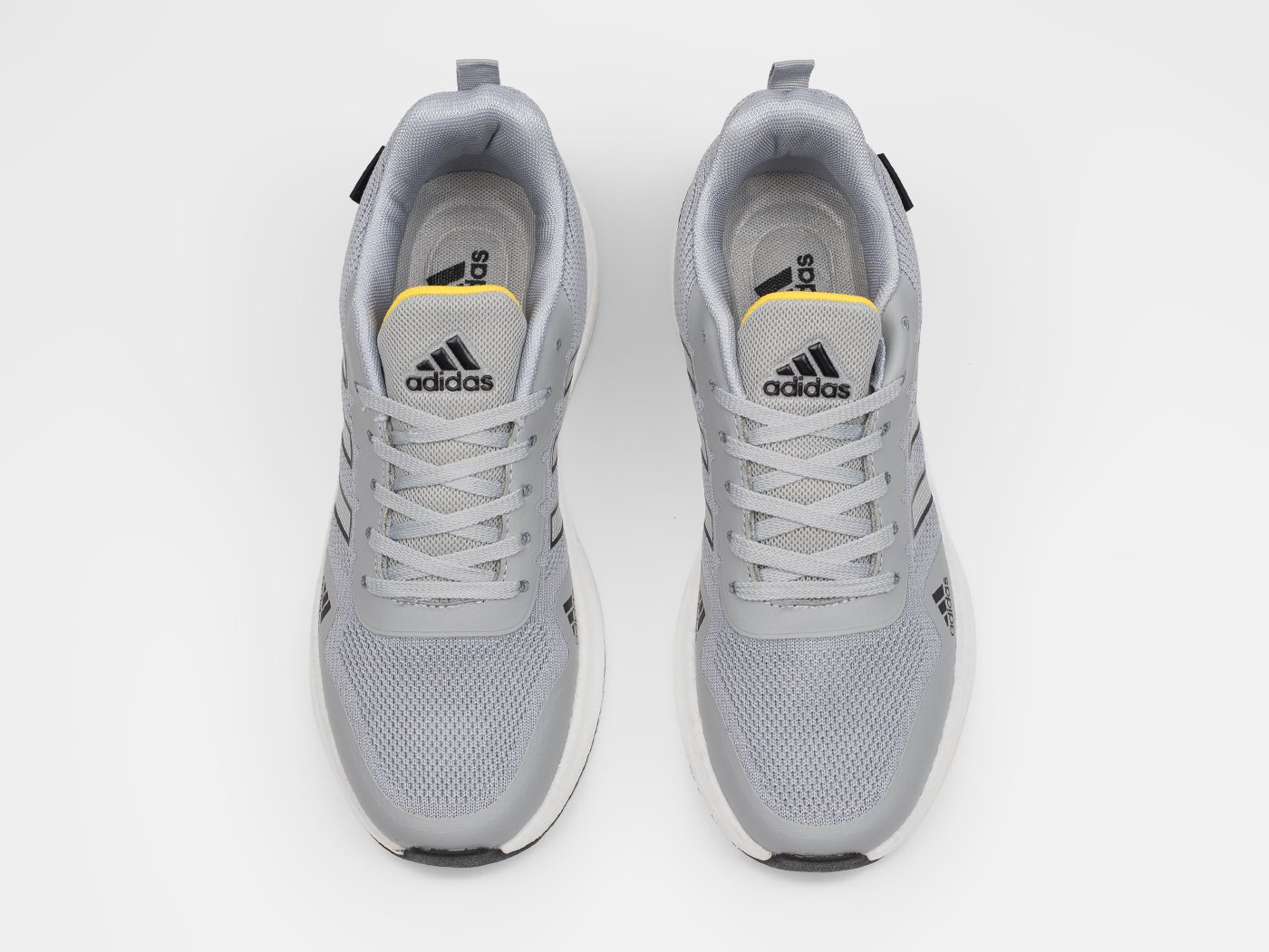 Кроссовки Adidas