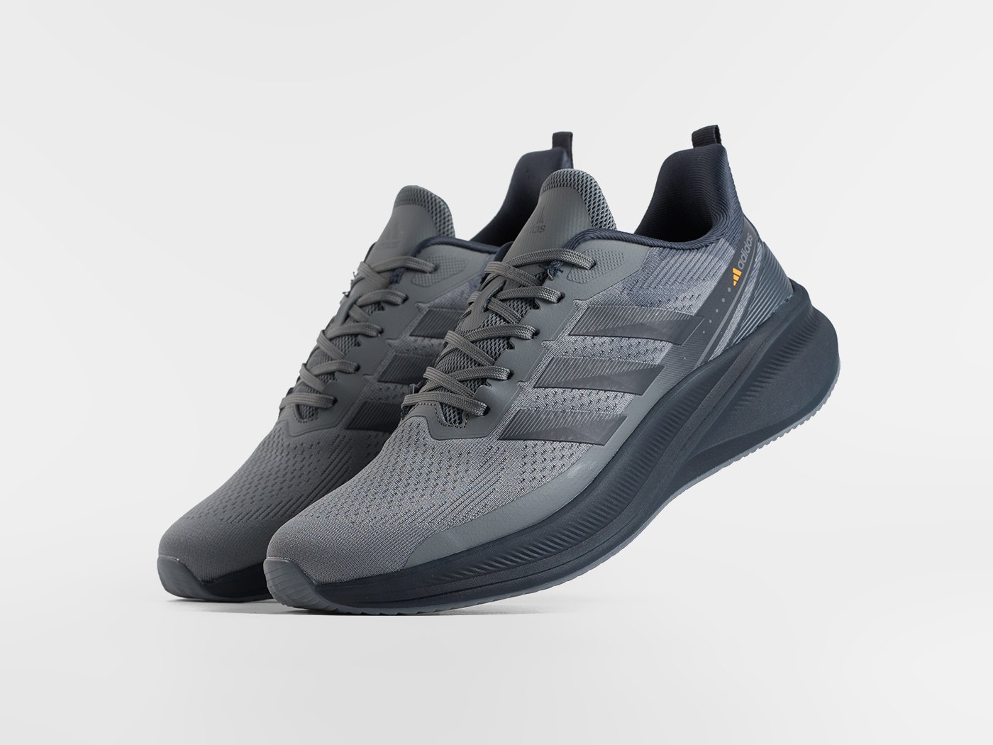 Кроссовки Adidas