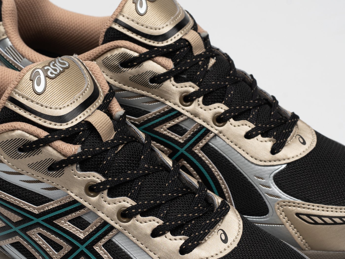 Кроссовки Asics Gel Kinetic Fluent