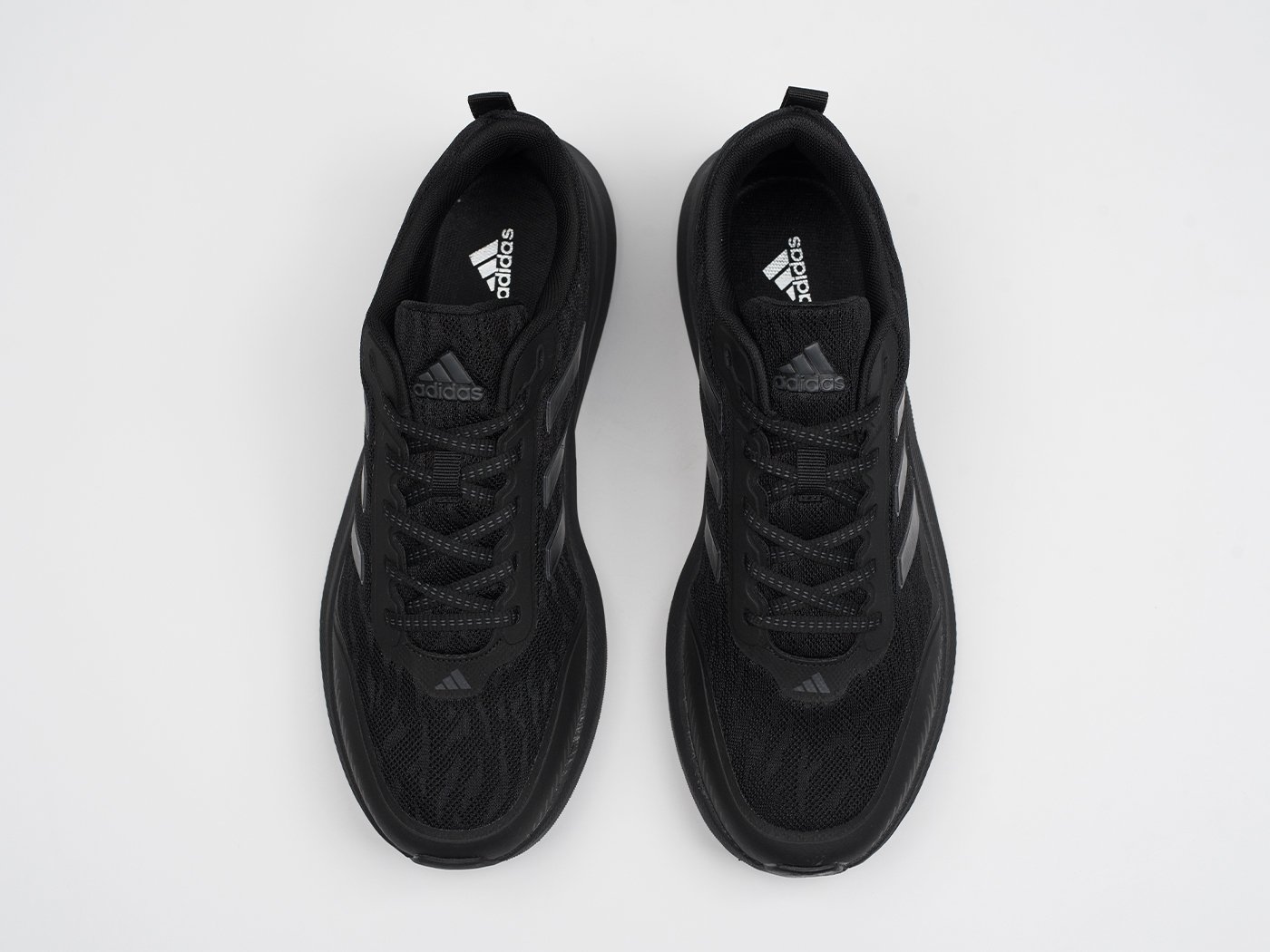 Кроссовки Adidas