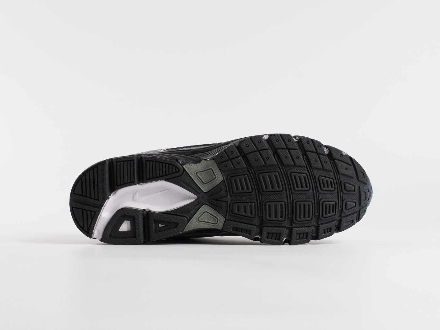 Кроссовки Nike Initiator
