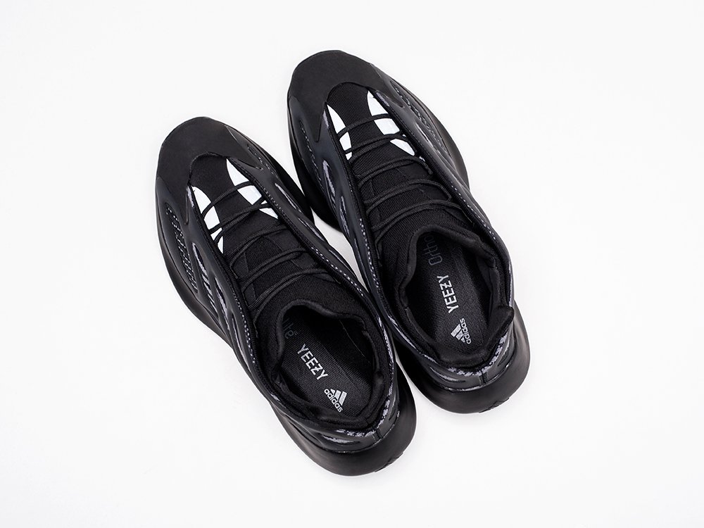 Кроссовки Adidas Yeezy Boost 700 v3