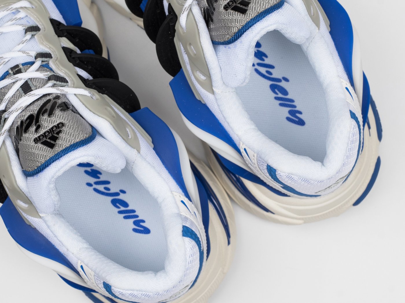 Кроссовки Adidas x Pharrell Adistar Jellyfish