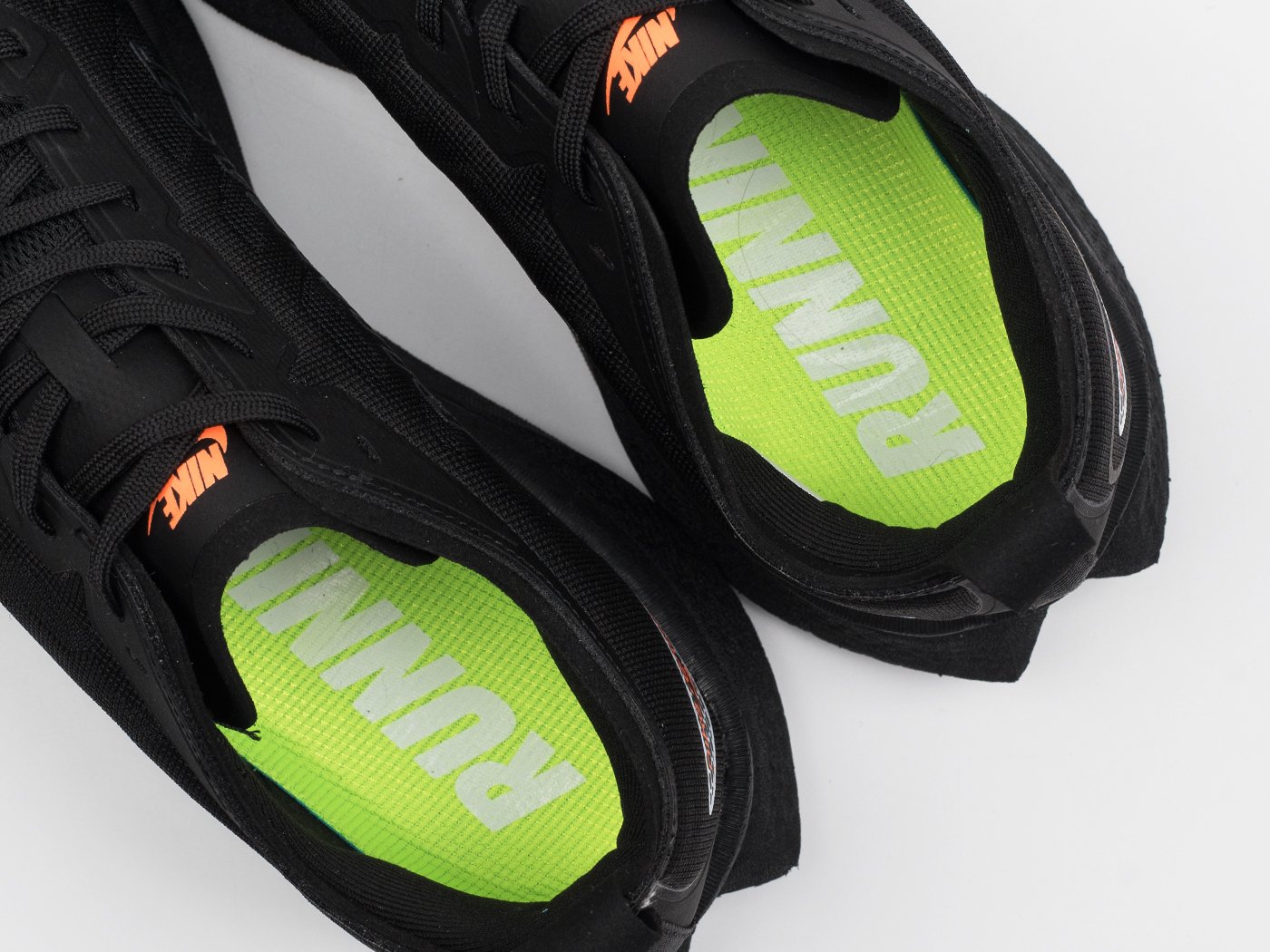 Кроссовки Nike Renew