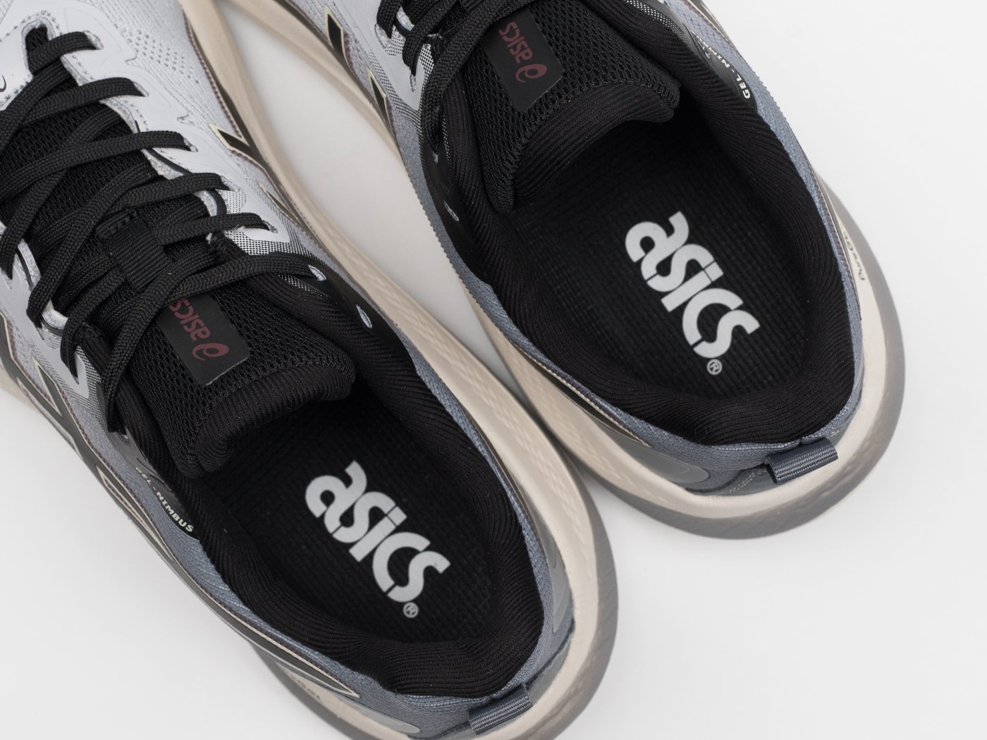 Кроссовки Asics GT-2000