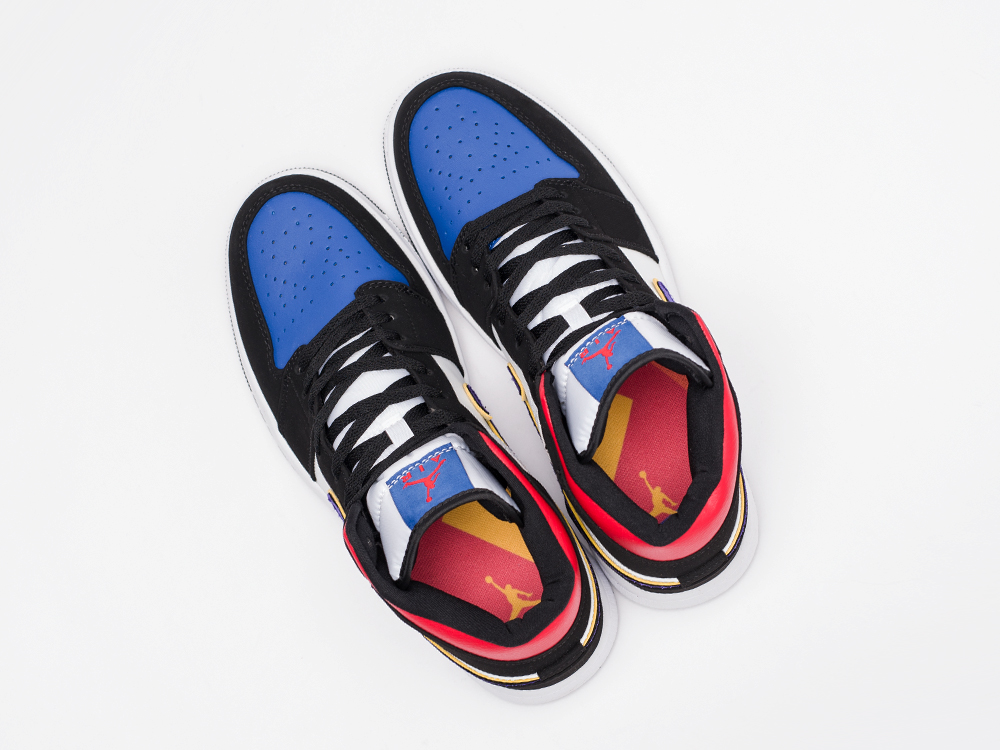 Кроссовки Nike Air Jordan 1 Mid