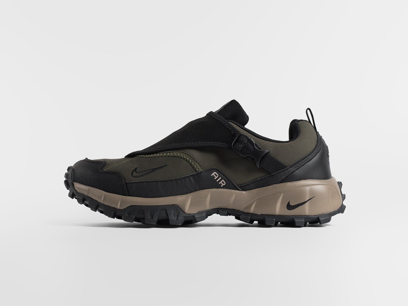 Кроссовки Nike ACG Phassad