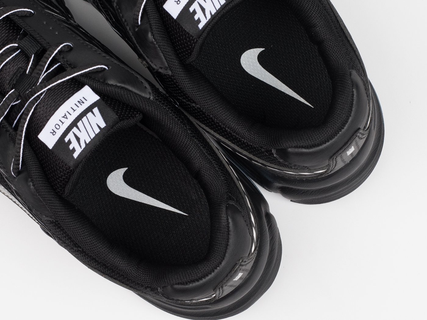 Кроссовки Nike Initiator