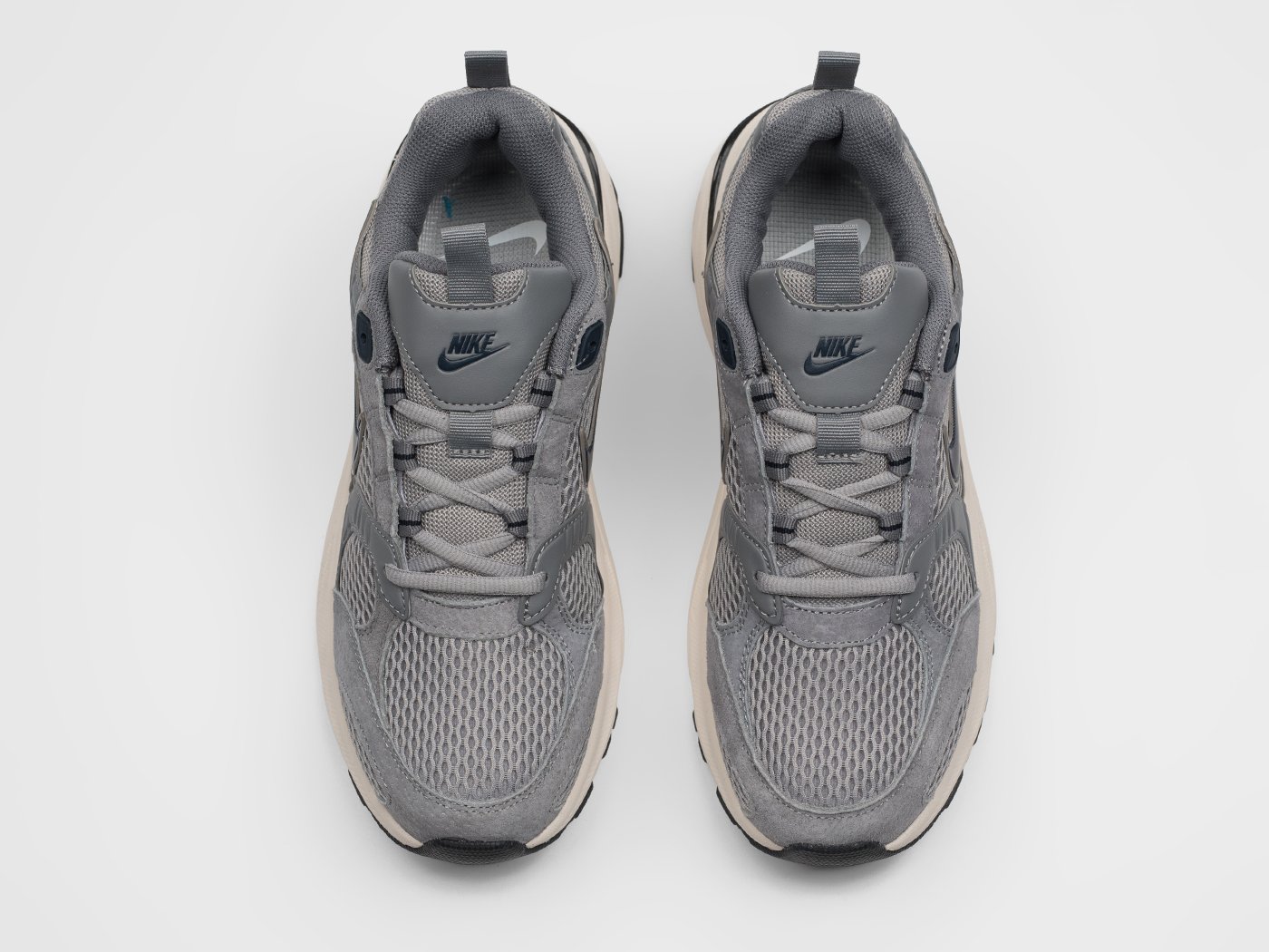 Кроссовки Nike