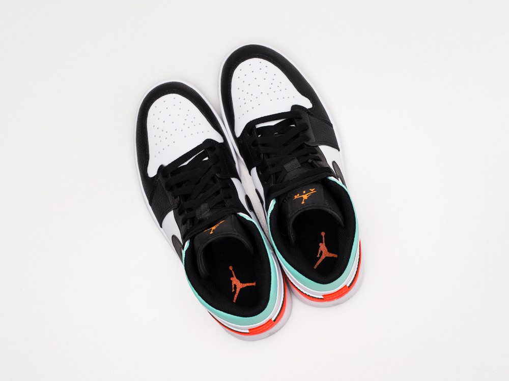 Кроссовки Nike Air Jordan 1 Mid