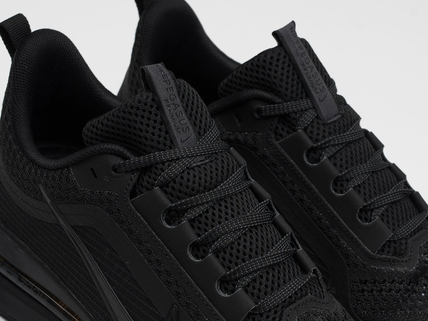 Кроссовки Nike Pegasus Premium