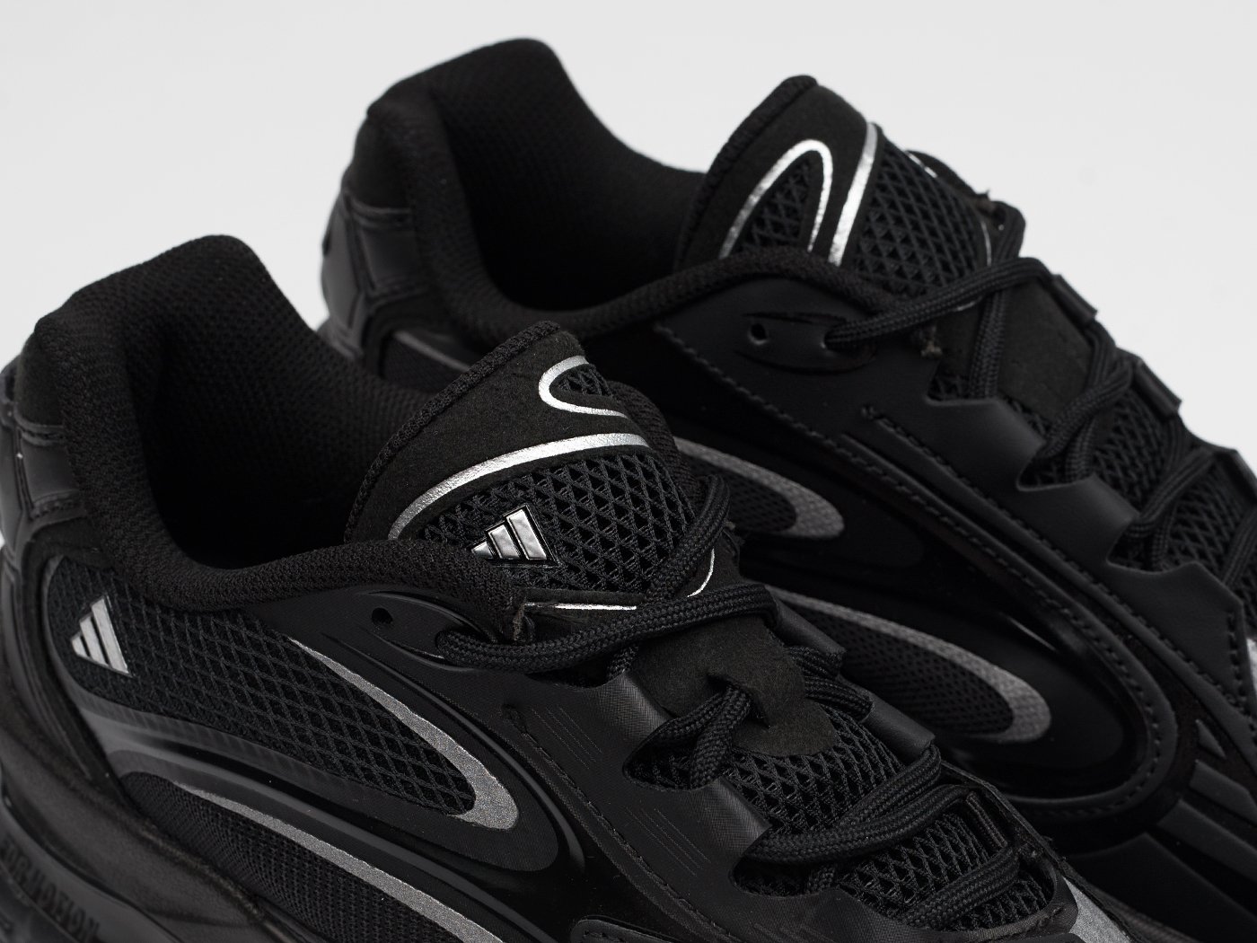 Кроссовки Adidas FORMOTION ONE