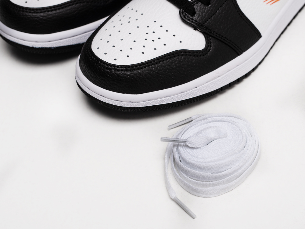 Кроссовки Nike Air Jordan 1 Mid