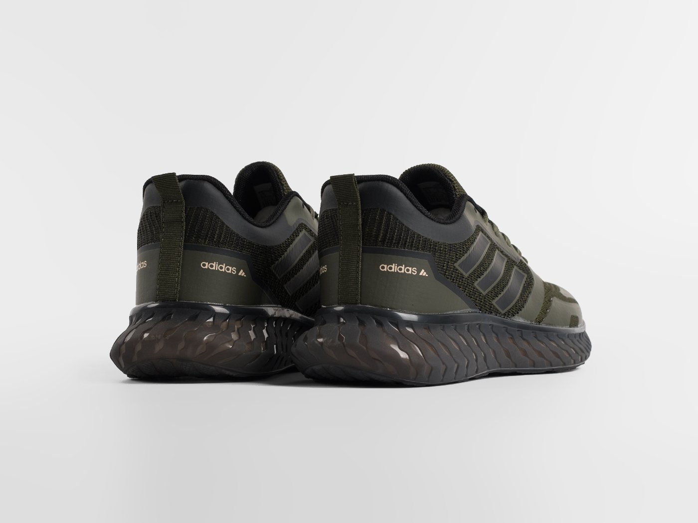 Кроссовки Adidas