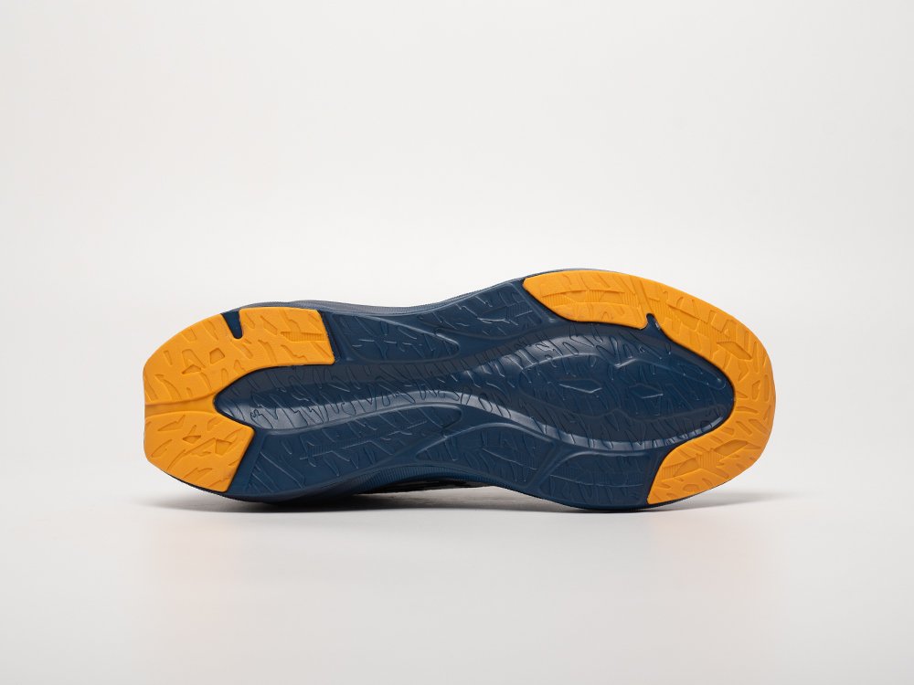 Кроссовки Asics Novablast 3
