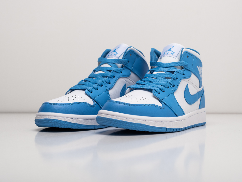 Кроссовки Nike Air Jordan 1 Mid