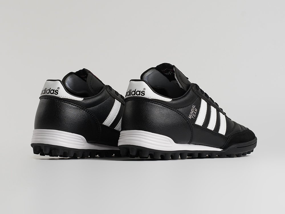 Футбольная обувь Adidas Mundial Team